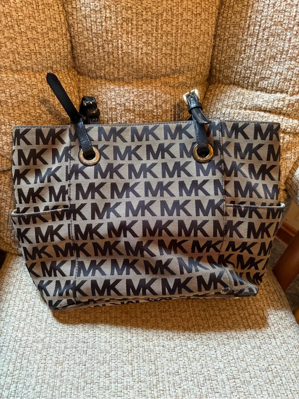 Michael Kors Black and Brown MK Logo Tote with Gold Charm - Picture 2 of 5
